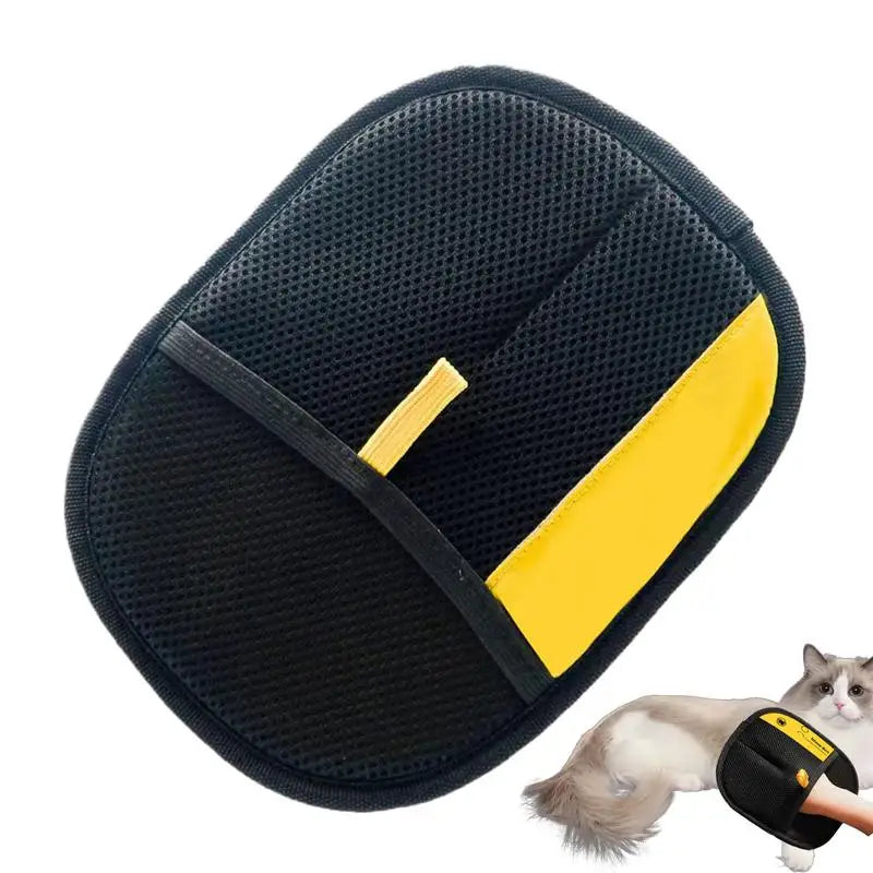 Lisslune | PurrBrush Grooming Glove – Hair-Free Pet Care and Massage Moment