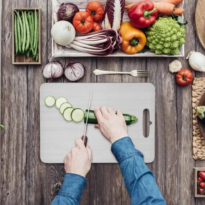 Lisslune | Titanium Cutting Board