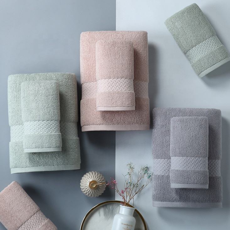 Lisslune | 100% Egyptian Cotton Bath Towel 70x140cm - grey