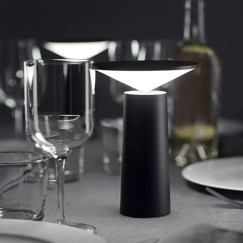 Lisslune | InfiNight - Modern table lamp with touch sensor | Dimmable brightness