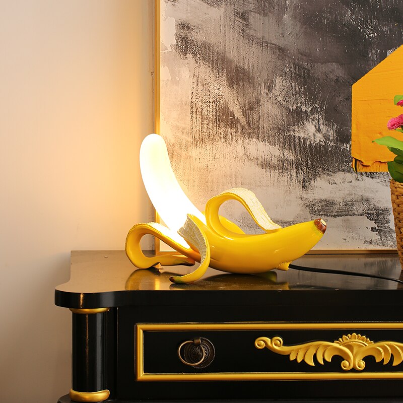 Lisslune | GoldenBanana - Elegant Art Deco Table Lamp