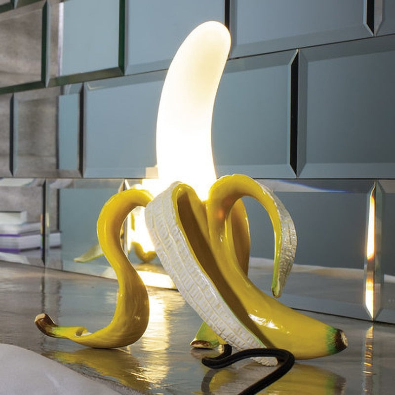 Lisslune | GoldenBanana - Elegant Art Deco Table Lamp