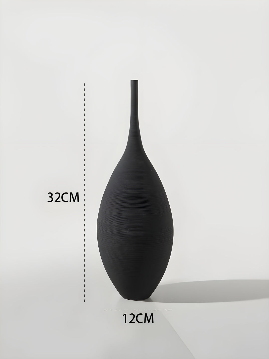 Lisslune | Minimalistic Handcrafted Ceramic Zen Vase
