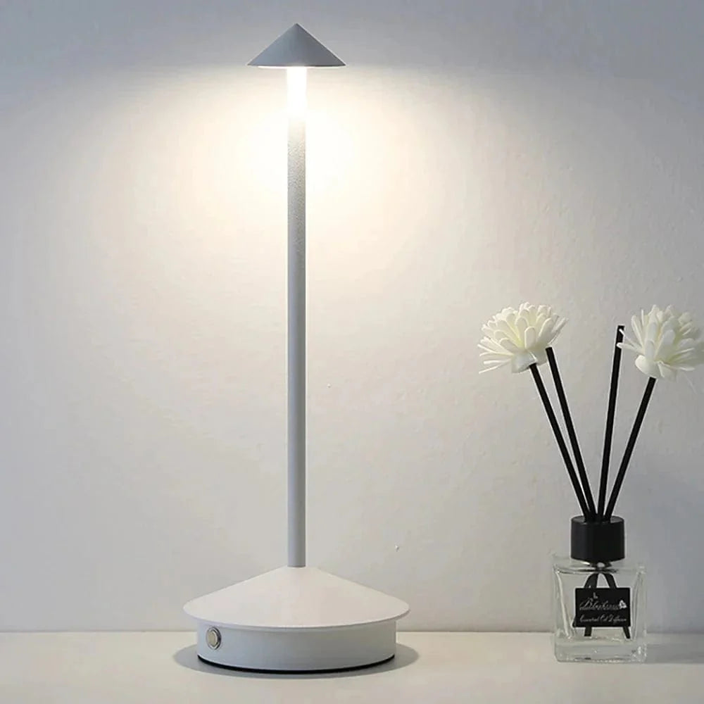 Lisslune | Wireless rechargeable LED table lamp