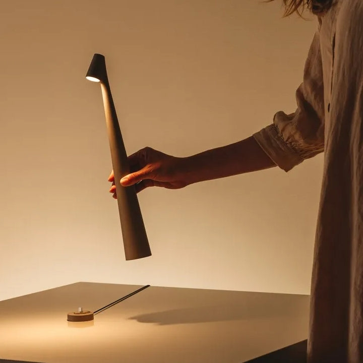 Lisslune | Sculpting table lamp