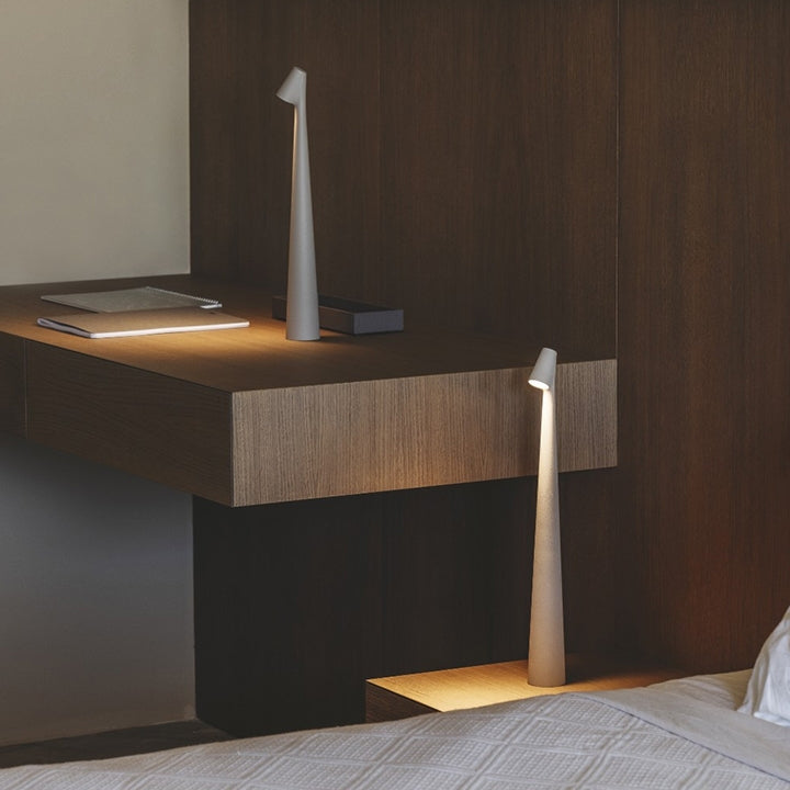 Lisslune | Sculpting table lamp