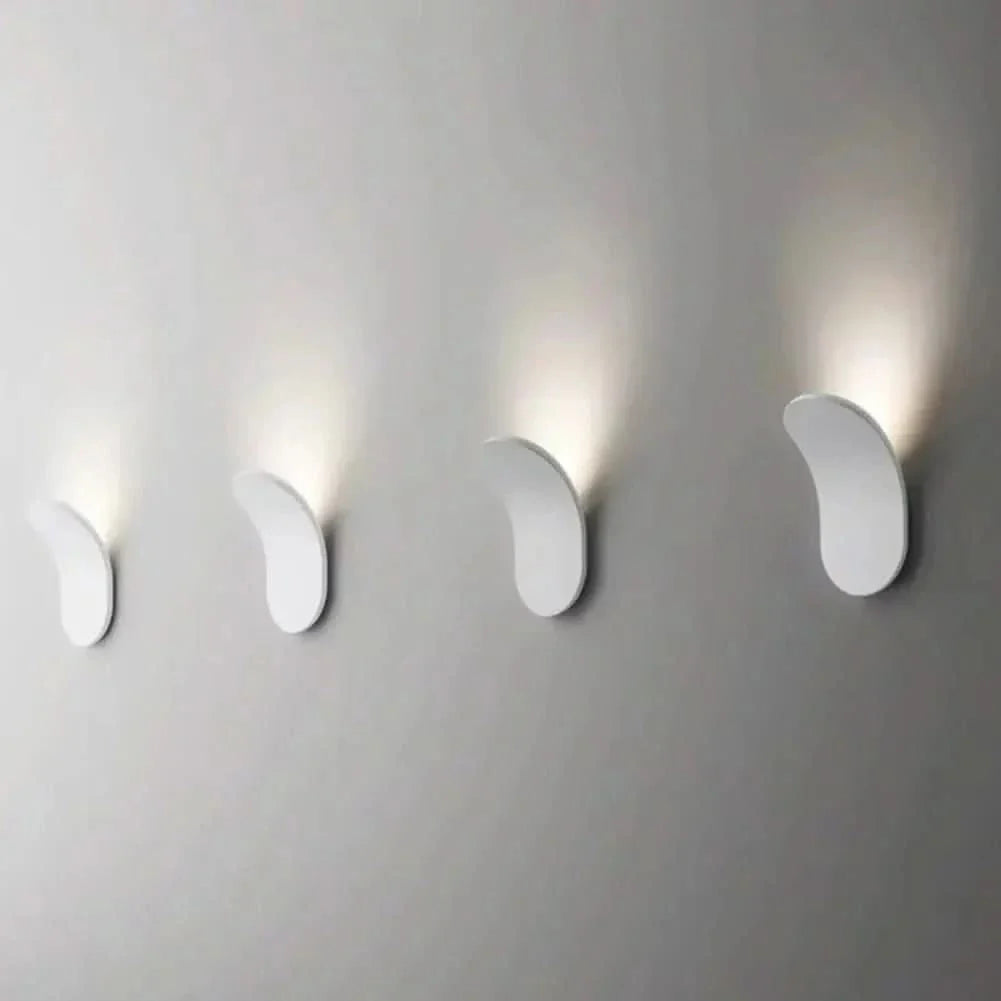 Lisslune | Modern Curved Wall Lamp with LED Light
