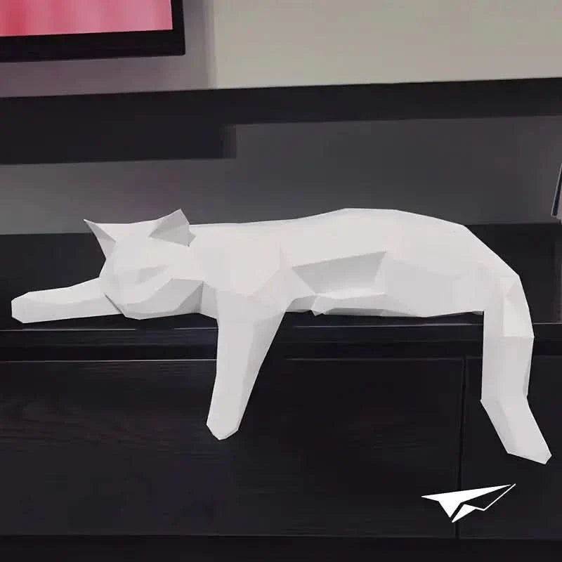 Lisslune | Modern Decorative Cat Figurine for Home Interiors