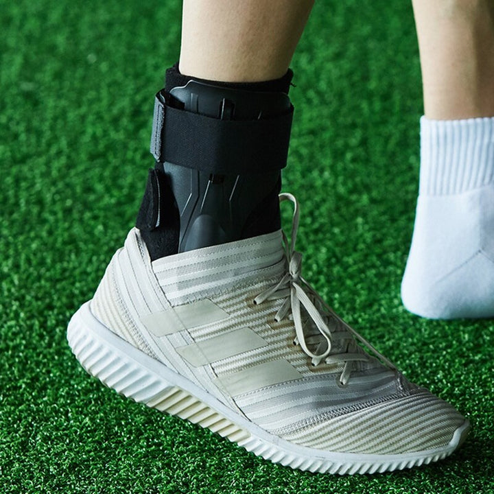 Lisslune | Ankle Support Bandage with Double Stabilization – Anti-Slip – Breathable – StabilityBrace