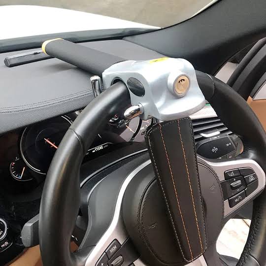 Lisslune | Adjustable Steering Wheel Lock with Triple Locking – Strong Theft Prevention