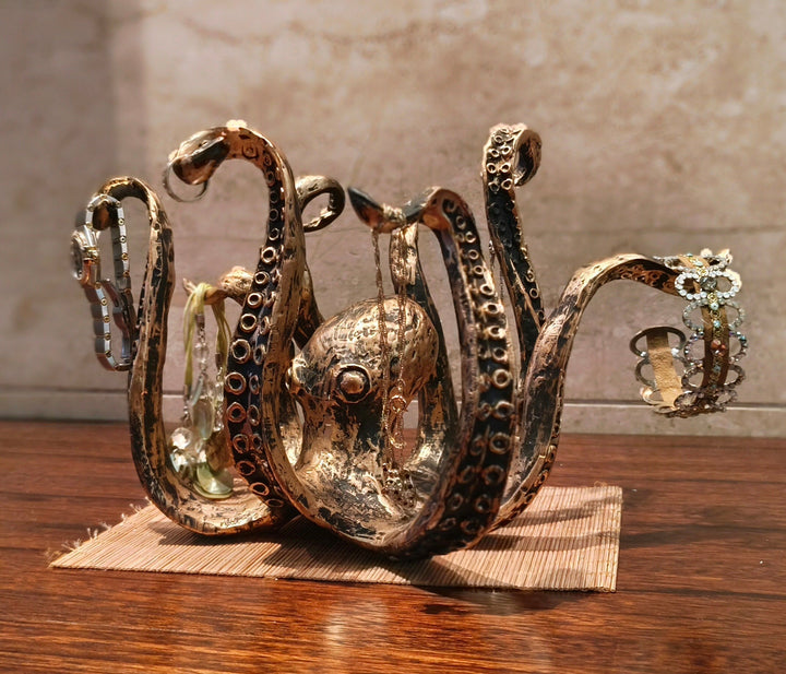 Lisslune | Kraken - Octopus Design Rustic Crush Holder