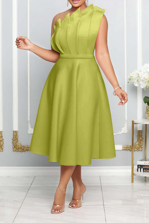 Lisslune | One Shoulder Midi Kleid Elegante A-Linie Passform Skulpturierte Details Festliche Kleidung