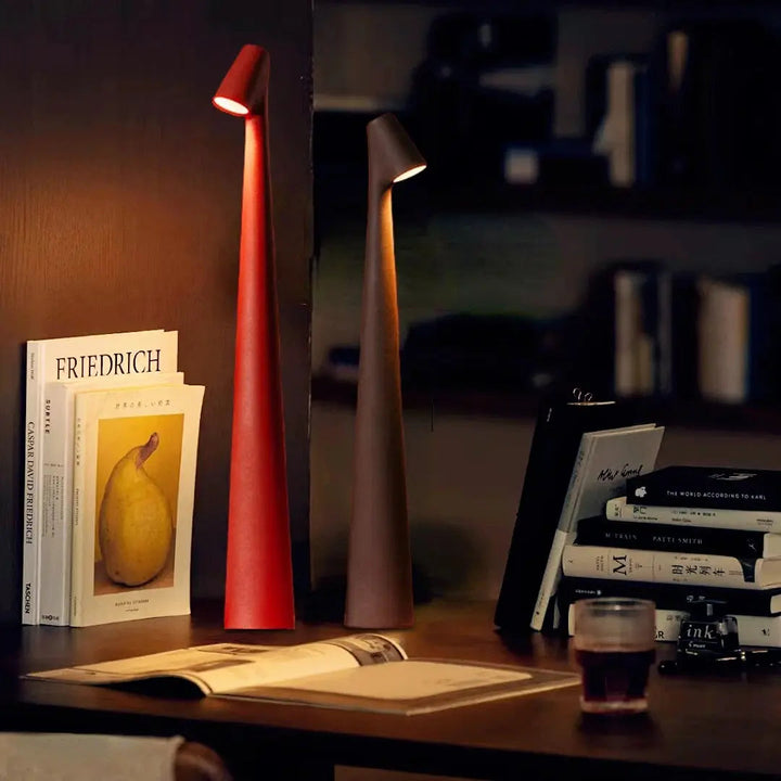 Lisslune | Wireless LED lamp in minimalist design | Table lamp