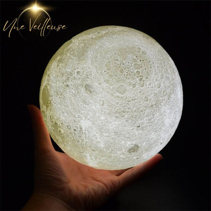 Lisslune | Design Nightstand Lamp - LunarLight™ Moon Lamp
