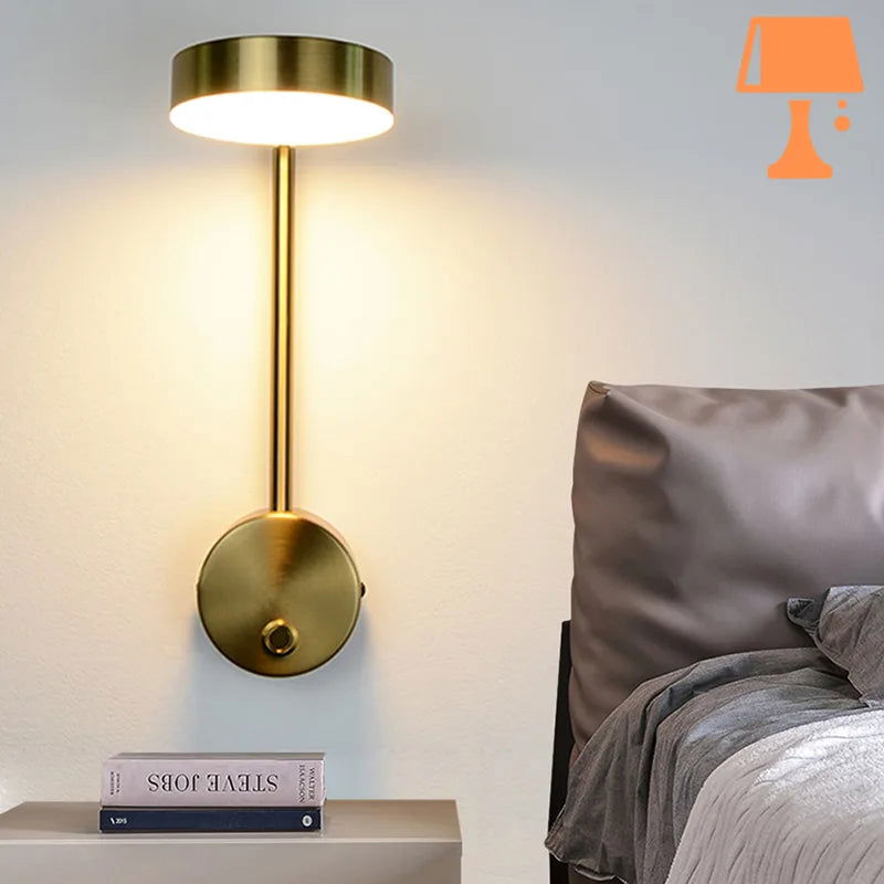 Lisslune | LumaFlex Guld LED Wall Light – Elegant design with 360° rotatable head