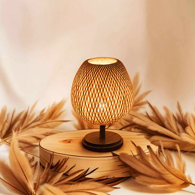 Lisslune | Handmade Bed Lamp made of Rattan and Wood