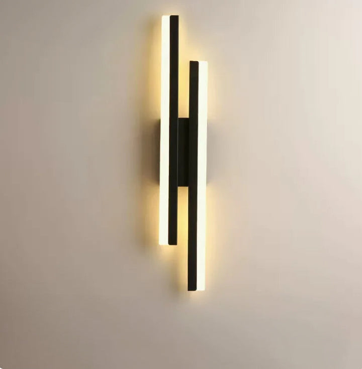 Lisslune | DoubliGlow | Minimalistic modern LED wall light