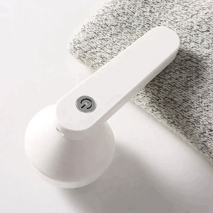 Lisslune | Rechargeable Fabric Lint Remover for Clothes and Upholstery
