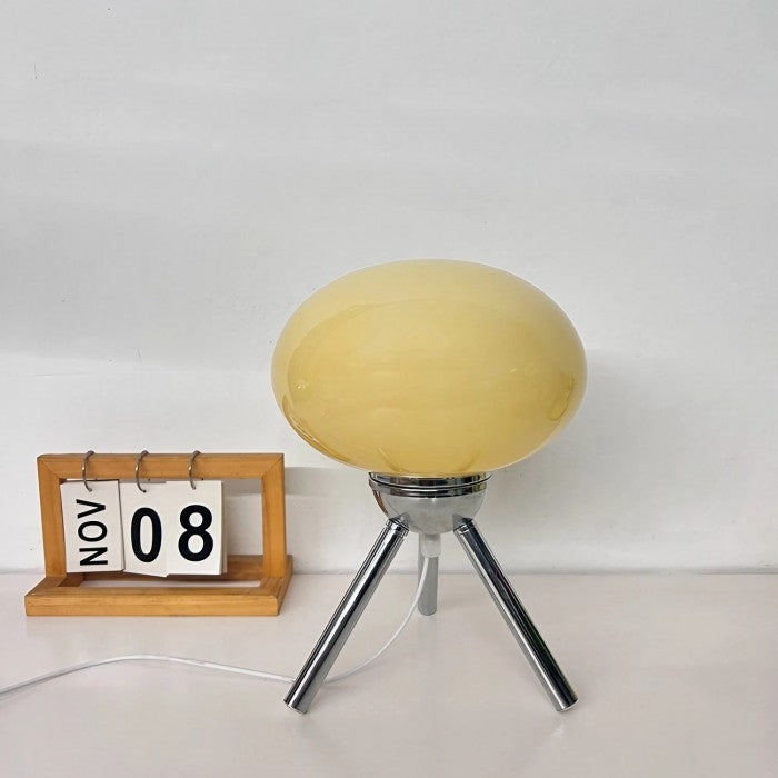 Lisslune | TripodGlow modern table lamp made of glass