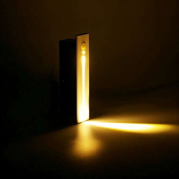 Lisslune | Luca – Stylish stair lighting with sensor technology