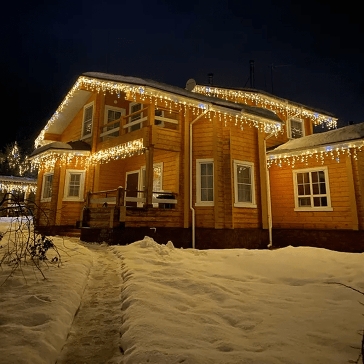 Lisslune | LUMICURTAIN – LED Garden Curtains for Sparkling Outdoor Ambiance