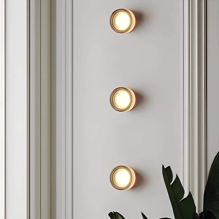 Lisslune | Elegant Wall Lamp for Contemporary Interior