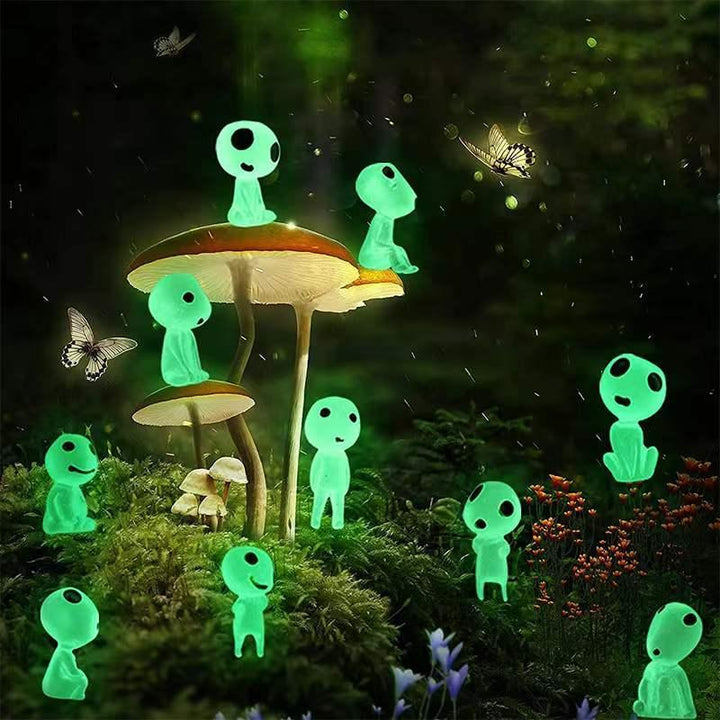 Lisslune | Shiny enchanted elf tree statues: Magical garden fun