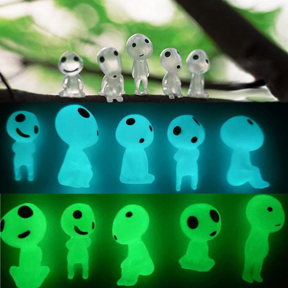 Lisslune | Shiny enchanted elf tree statues: Magical garden fun