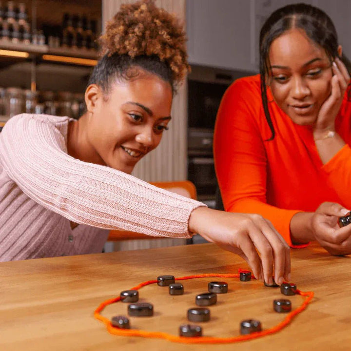 Lisslune | CHECKLOCK – Magnetic Chess Set for Secure & Portable Play