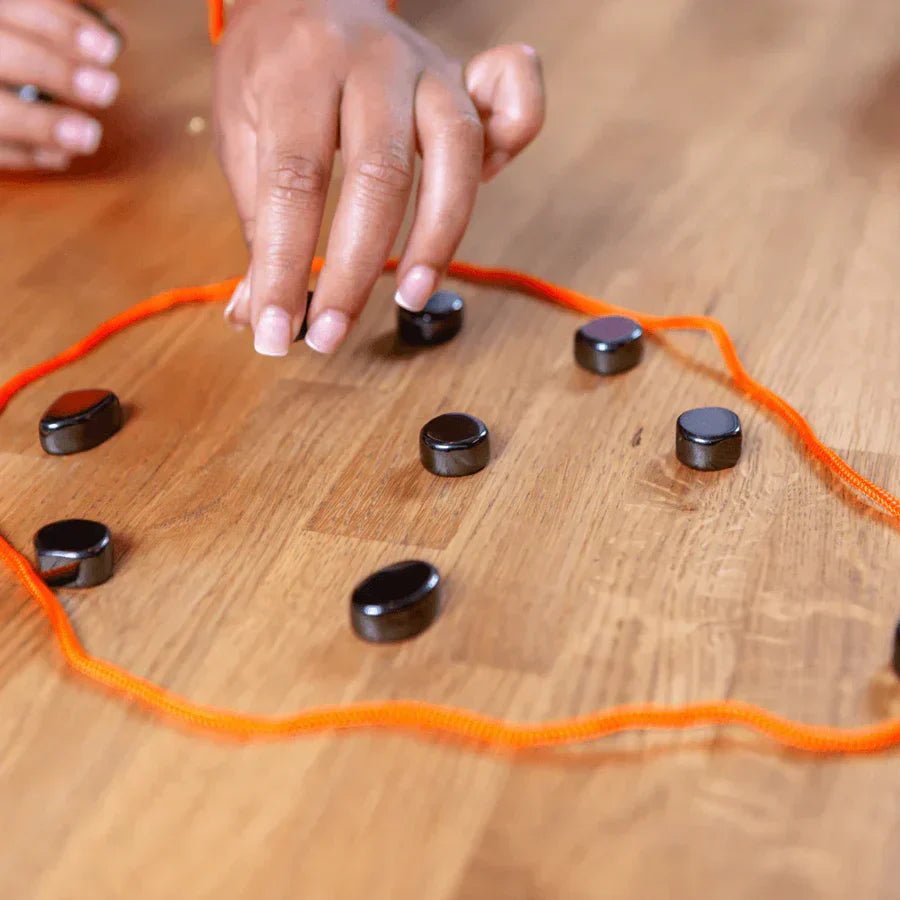 Lisslune | CHECKLOCK – Magnetic Chess Set for Secure & Portable Play