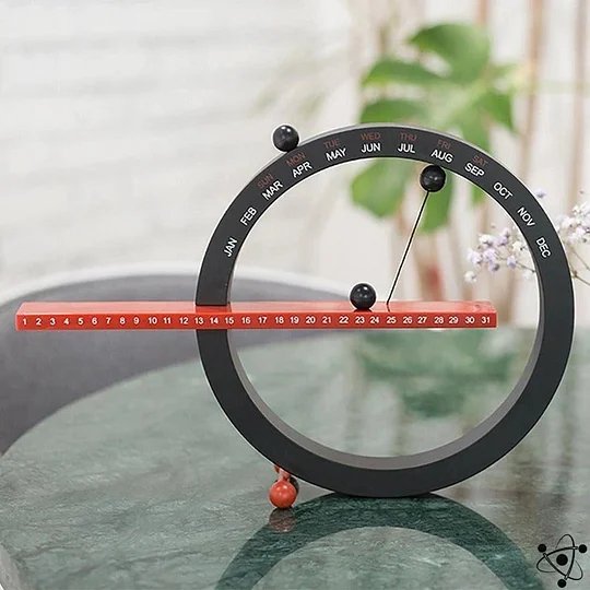 Lisslune | Quietera Magnetic Eternity Calendar