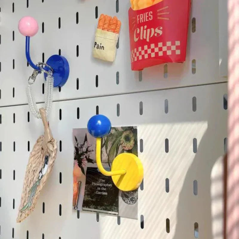 Lisslune | Eames Dot Color Rush Hook Magnet