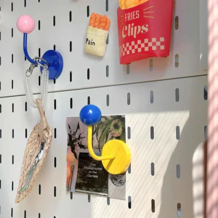 Lisslune | Eames Dot Color Rush Hook Magnet