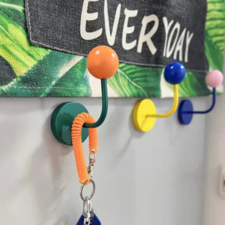 Lisslune | Eames Dot Color Rush Hook Magnet