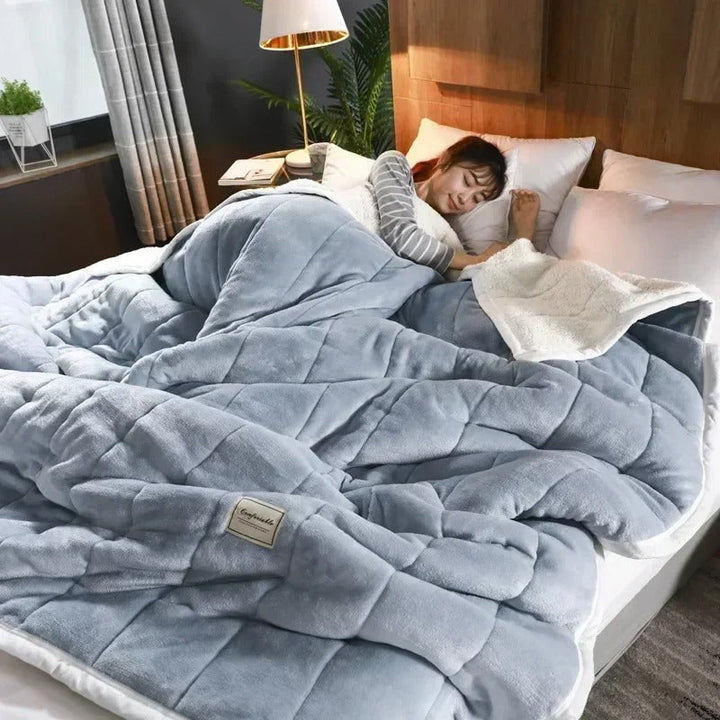 Lisslune | Warm flannel coral fleece blanket for autumn & winter – CosyBlanket