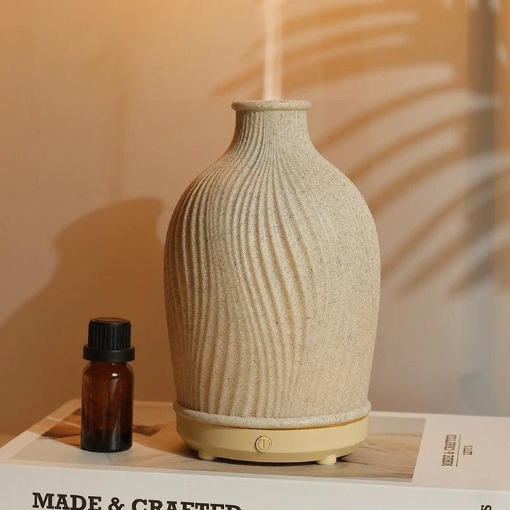 Lisslune | SereniMist vase-shaped ultrasonic aroma diffuser – Elegant aroma diffuser with soothing LED lighting