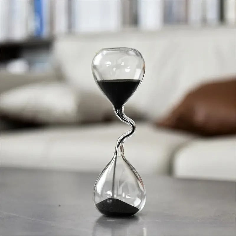 Lisslune | Curvy Black Hourglass | Glass