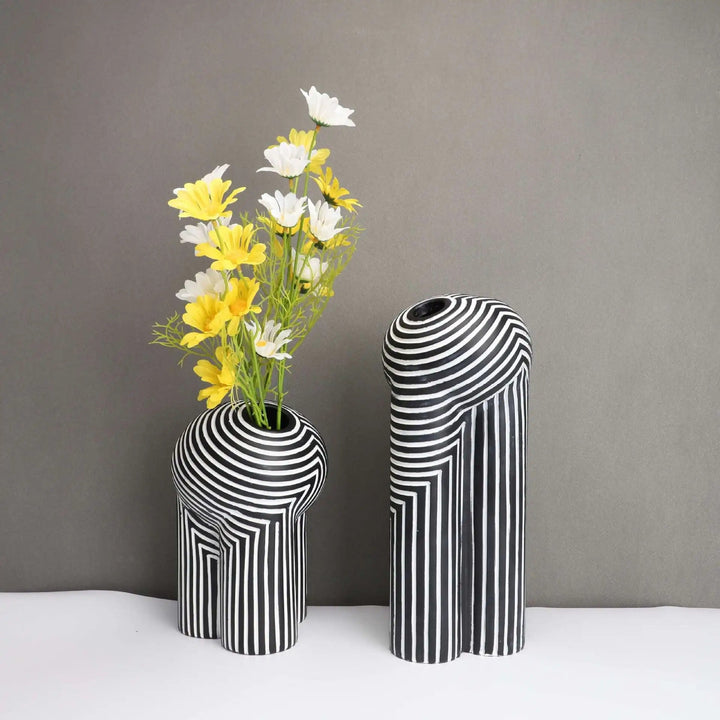 Lisslune | Vase with abstract geometry