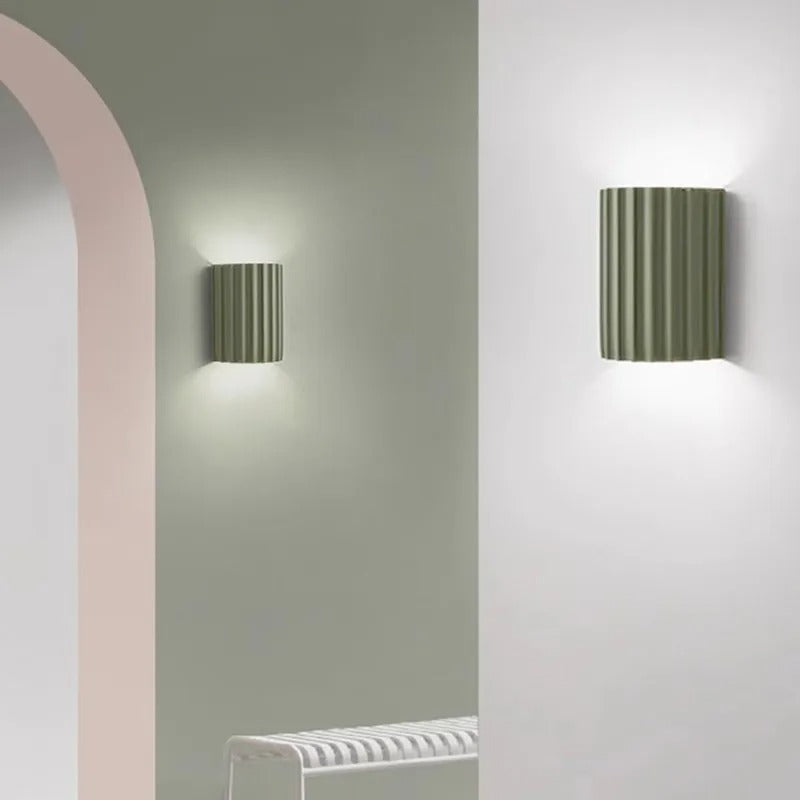 Lisslune | Minimalist Groove Wall Lamp | Resin, Up and Down