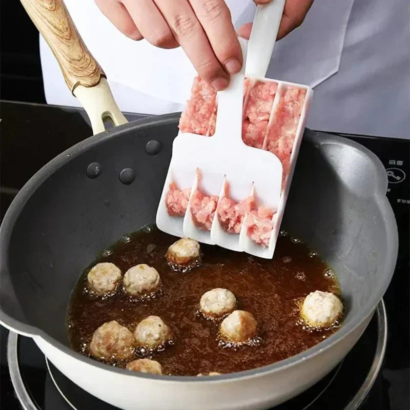 Lisslune | Practical dumpling and meatball maker made of plastic – For even portions