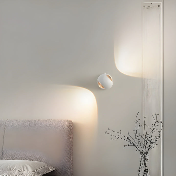 Lisslune | Light - Modern swivel indoor wall lamp