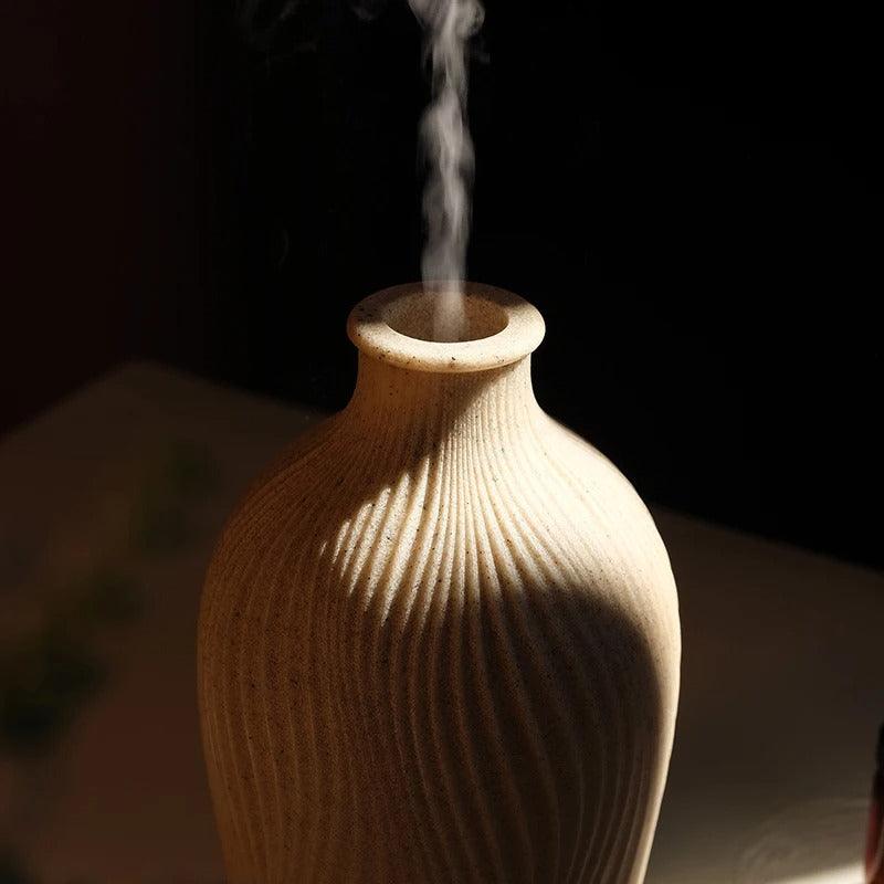 Lisslune | SereniMist vase-shaped ultrasonic aroma diffuser – Elegant aroma diffuser with soothing LED lighting