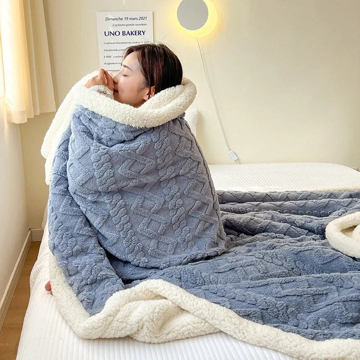 Lisslune | Luxury Winter Blanket of Lambswool and Fleece – WarmWool
