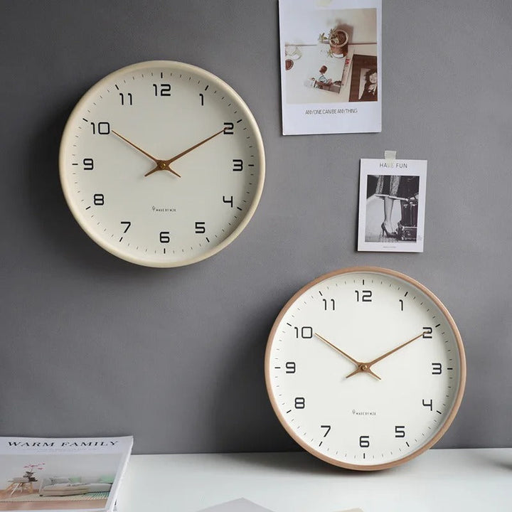 Lisslune | Minimalistic Wall Clock | Metal & Resin