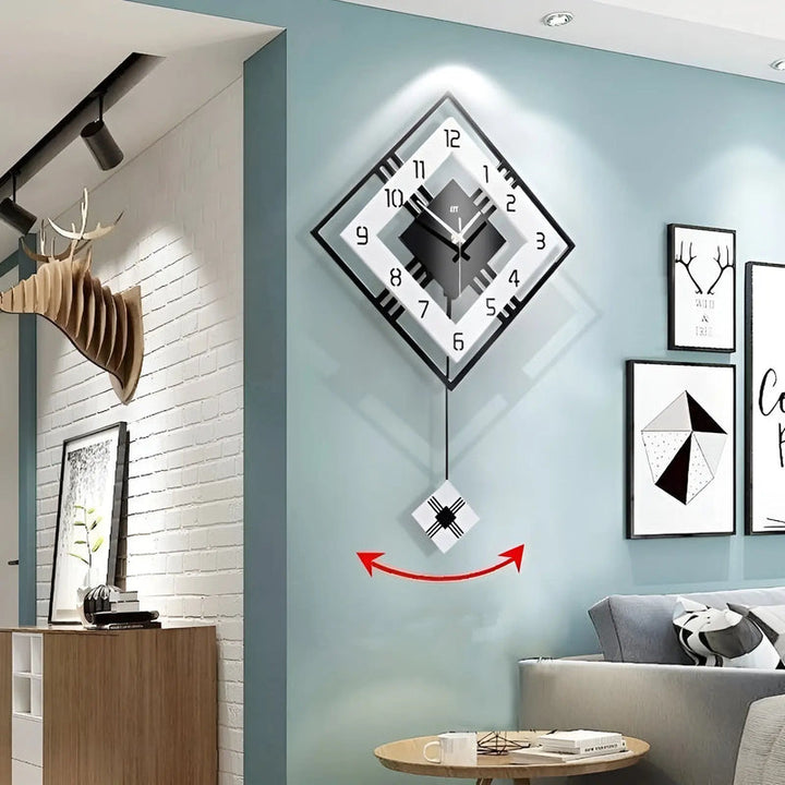Lisslune | TimelessSquare - Simple square wall clock