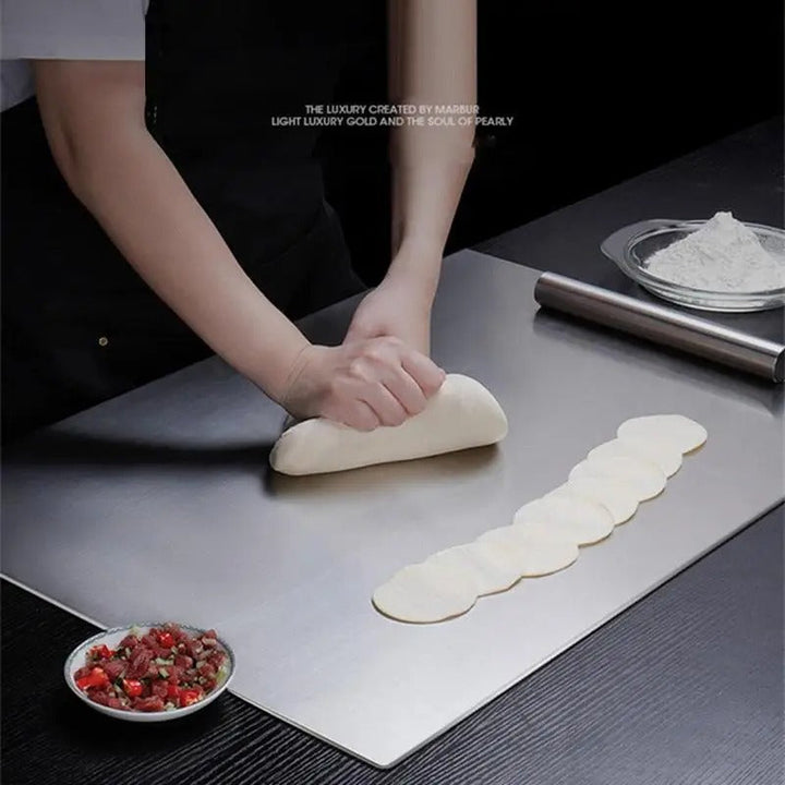 Lisslune | High-quality cutting board made of stainless steel with edge – ideal for homemade pizza, pastries, and more!