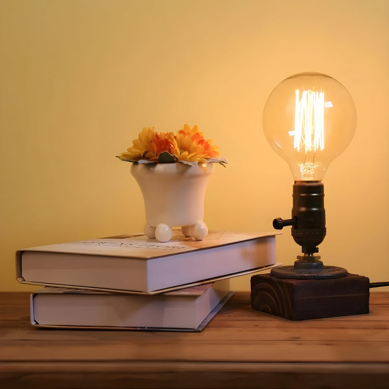Lisslune | Industrial antique light bulbs table lamp