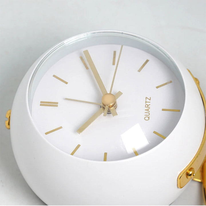 Lisslune | RetroMode - Modern Alarm Clock from the Mid-Century