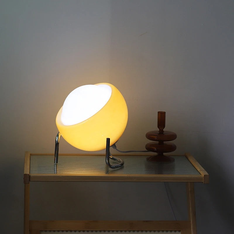 Lisslune | Glass table lamp in Bauhaus style for artistic atmosphere