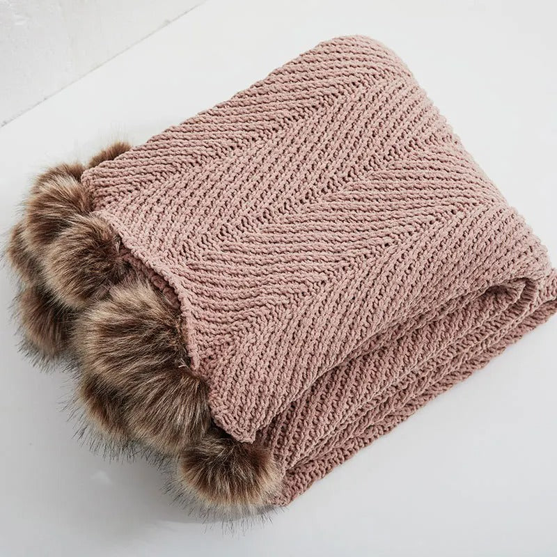 Lisslune | KnitPom - Adorable Pompon Chenille Blanket